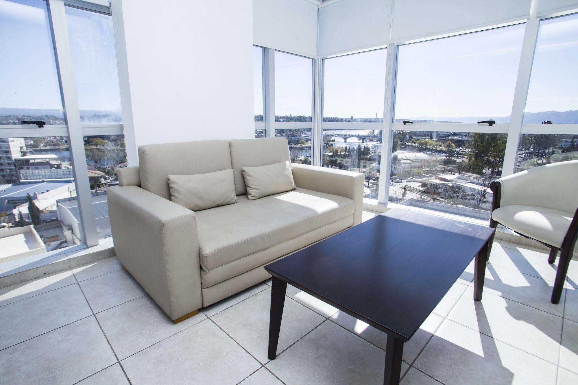 Amerian Carlos Paz & Suites Villa Carlos Paz Eksteriør billede